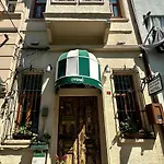 Szálloda Tom Square Boutique