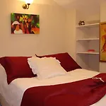 Tom Square Boutique 3*