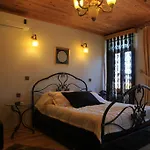 Tom Square Boutique 3*