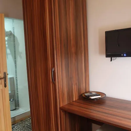 Tom Square Boutique Hotell