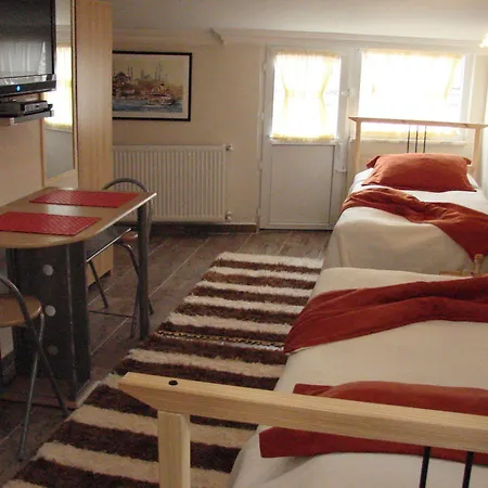 Hotell Tom Square Boutique