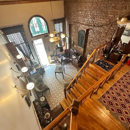 Tom Square Boutique 3*