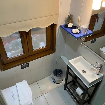 Hotel Tom Square Boutique 3*
