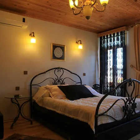 Tom Square Boutique 3*