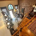 Tom Square Boutique 3*