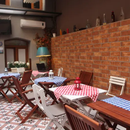 Tom Square Boutique Hotel