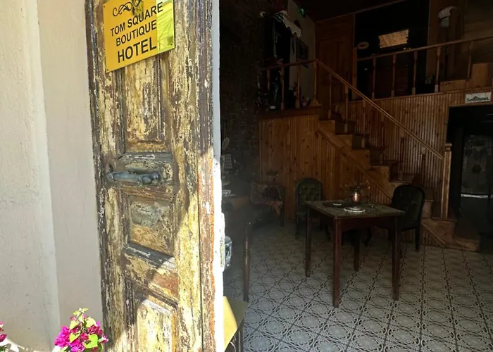 Hotell Tom Square Boutique