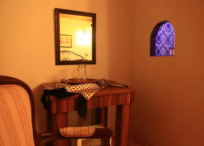 Hotell Tom Square Boutique 3*