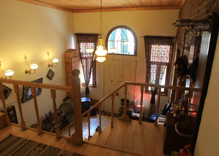 Tom Square Boutique 3*