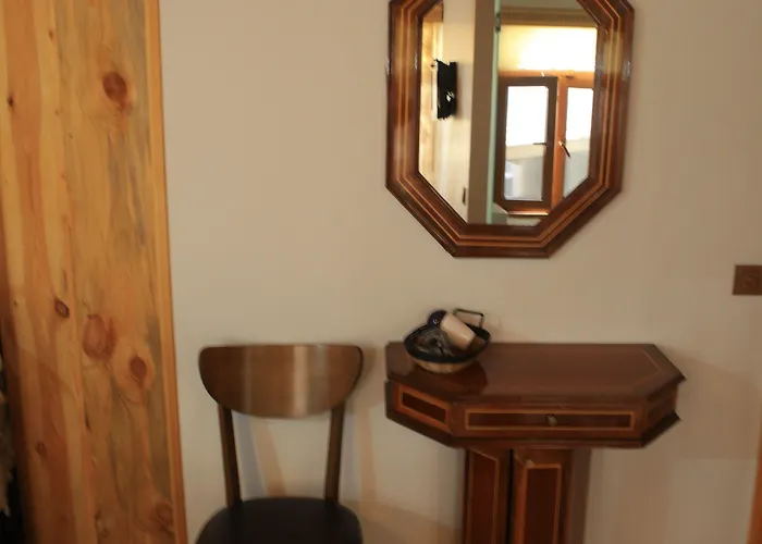 Hotell Tom Square Boutique 3*