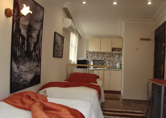 Hotell Tom Square Boutique