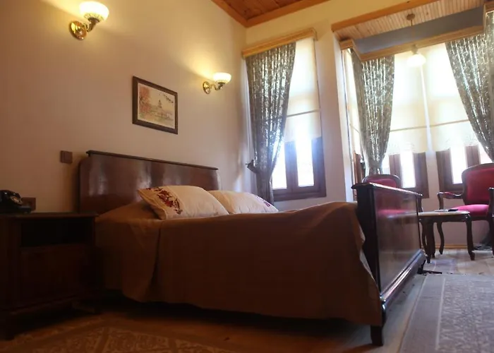 Hotell Tom Square Boutique 3*