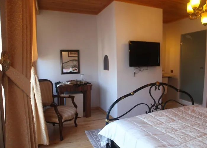 Hotell Tom Square Boutique 3*