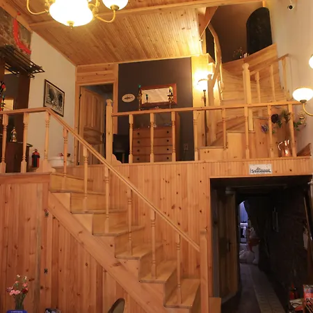 Ξενοδοχείο Tom Square Boutique 3*